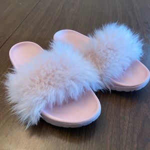 UGG Royale Baby Pink Slippers/Slides